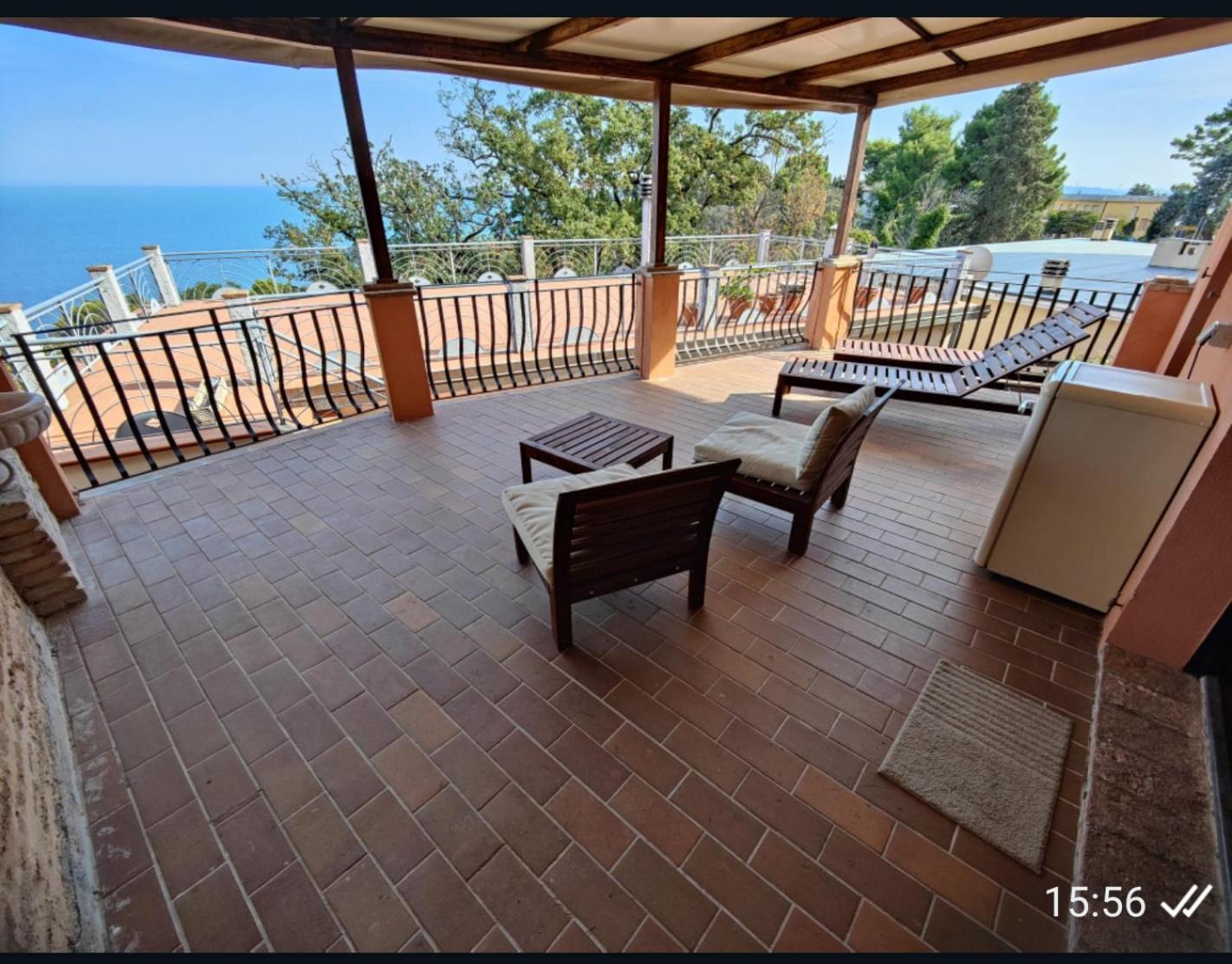 فندق Casa Teresa Relais سيرولو الغرفة الصورة